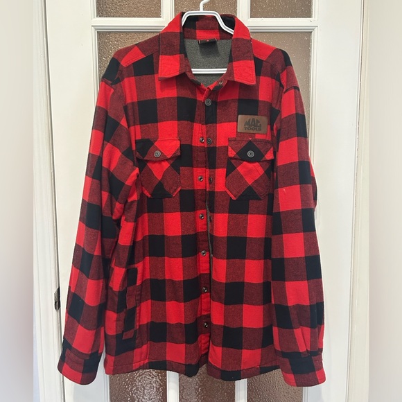 Mac tool sherpa vest. Really warm. - Picture 2 of 4